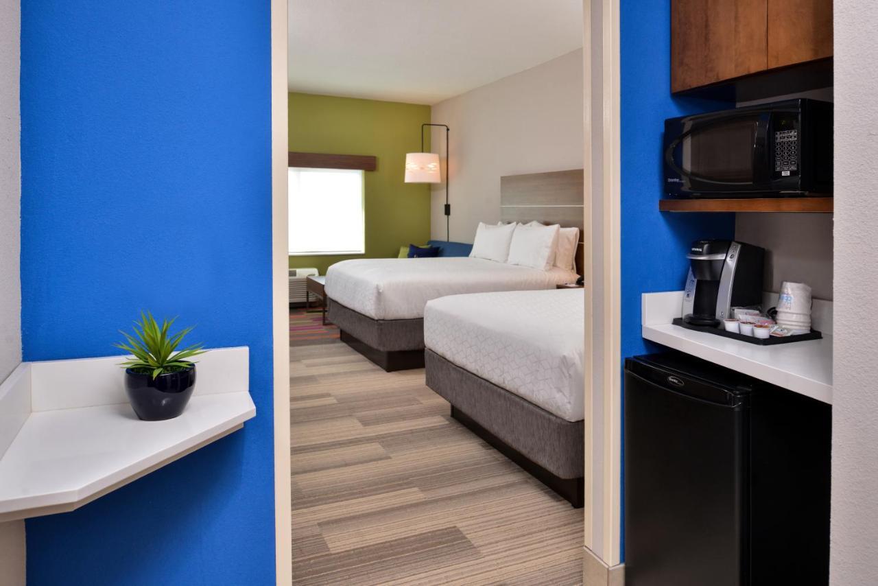 Holiday Inn Express Melbourne West By Ihg West Melbourne Exterior photo