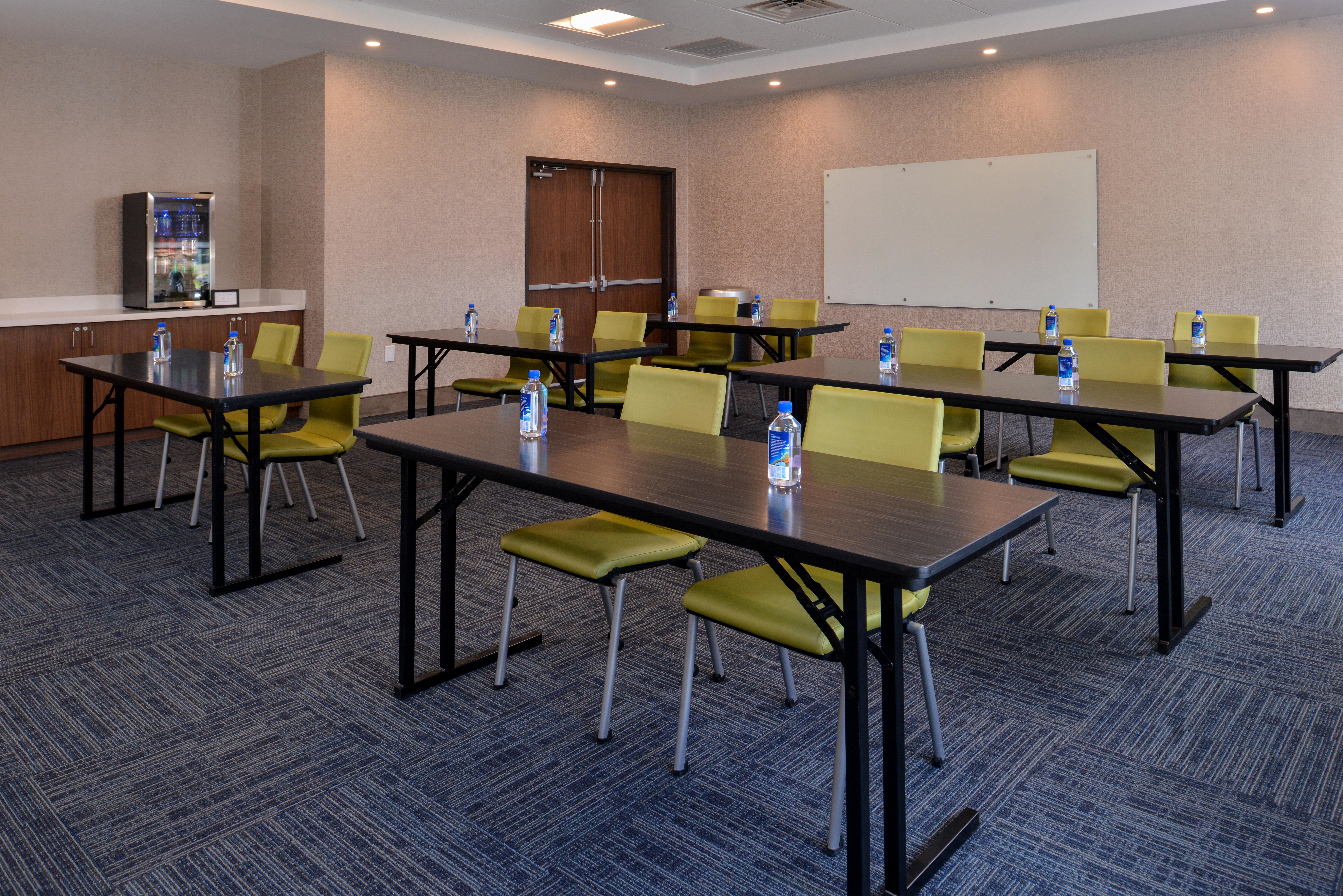 Holiday Inn Express Melbourne West By Ihg West Melbourne Exterior photo